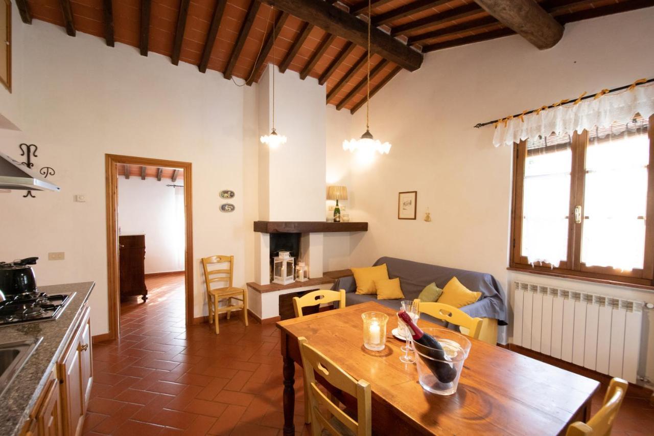 בורגו א מוצאנו Casetta Di Butia, Gelsomino Apartment מראה חיצוני תמונה