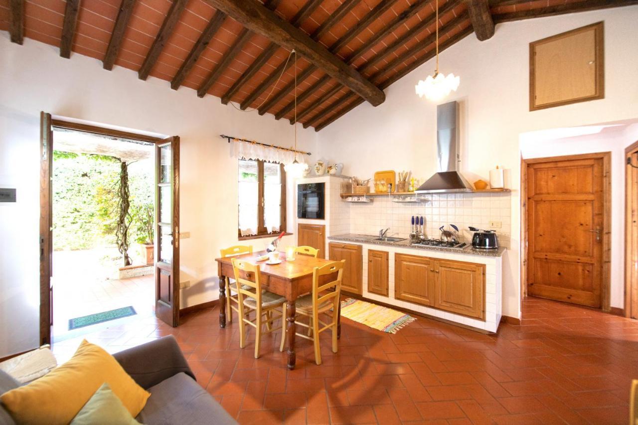 בורגו א מוצאנו Casetta Di Butia, Gelsomino Apartment מראה חיצוני תמונה