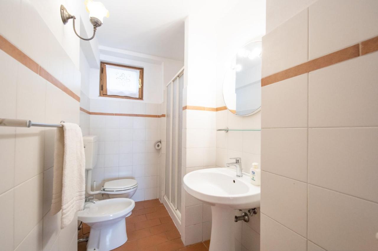 בורגו א מוצאנו Casetta Di Butia, Gelsomino Apartment מראה חיצוני תמונה